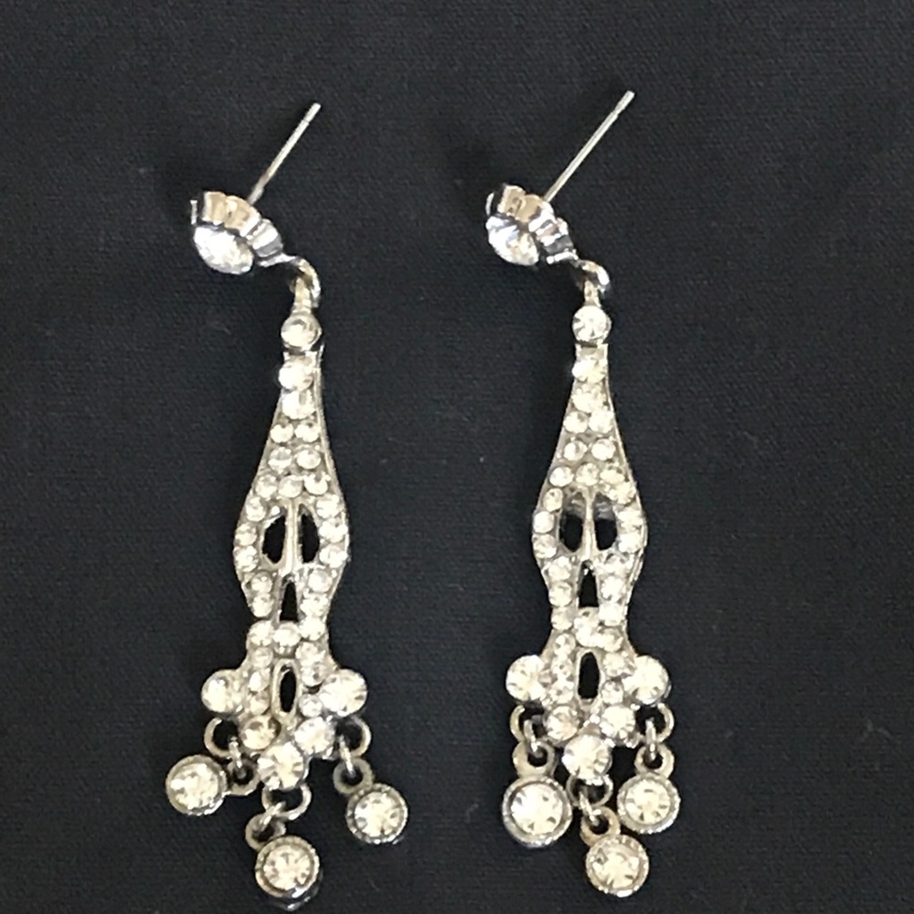 “Gossip Girl Go To Designer” Siman Tu Earrings! Stamped Silver and Rhinestones!